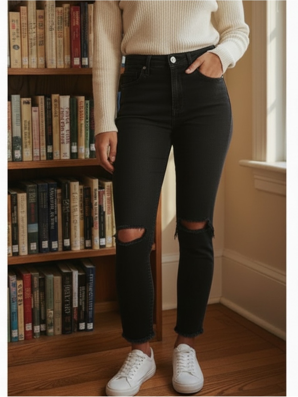 Free People Shark Bite Skinny Jeans in Washed Black. Size 26.